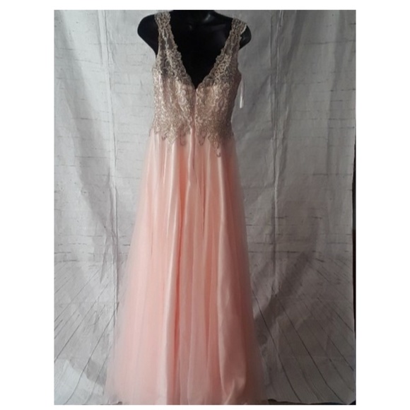 Aspeed hand beaded V neck prom dress - Picture 4 of 7